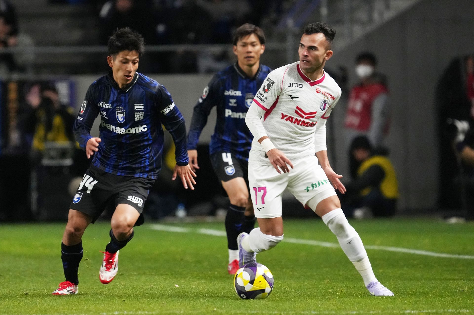 Gamba Osaka v Cerezo Osaka - J.LEAGUE MEIJI YASUDA J1 - Source: Getty