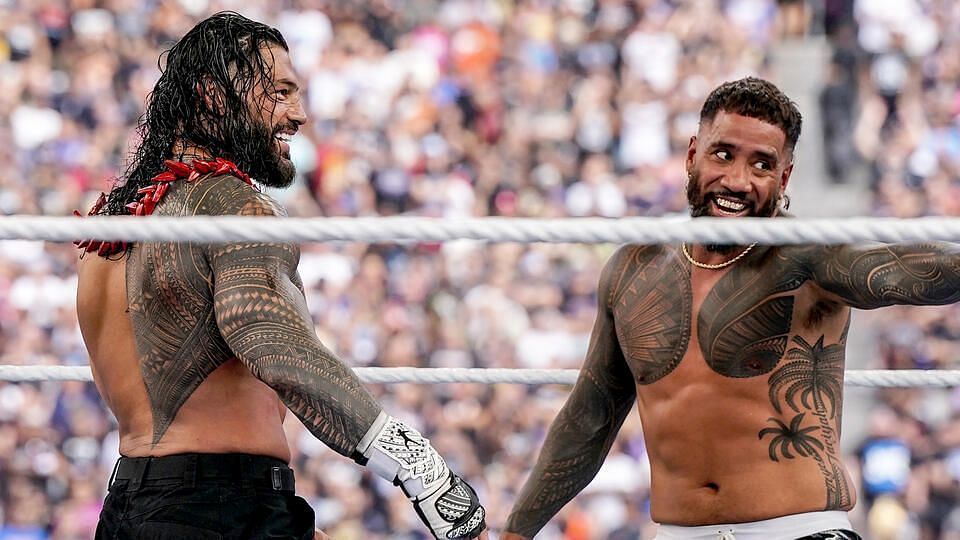 Roman Reigns &amp; Jey Uso (Image via WWE.com)