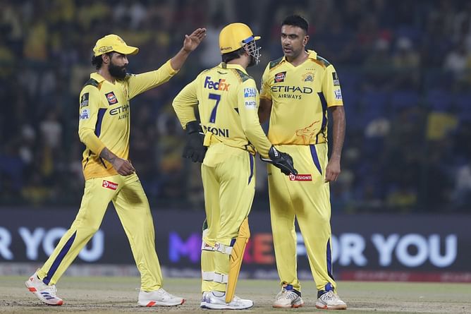 "Even someone like Rahul Dravid was let go by RCB"- Former India captain reacts to rumors of R Ashwin and CSK parting ways