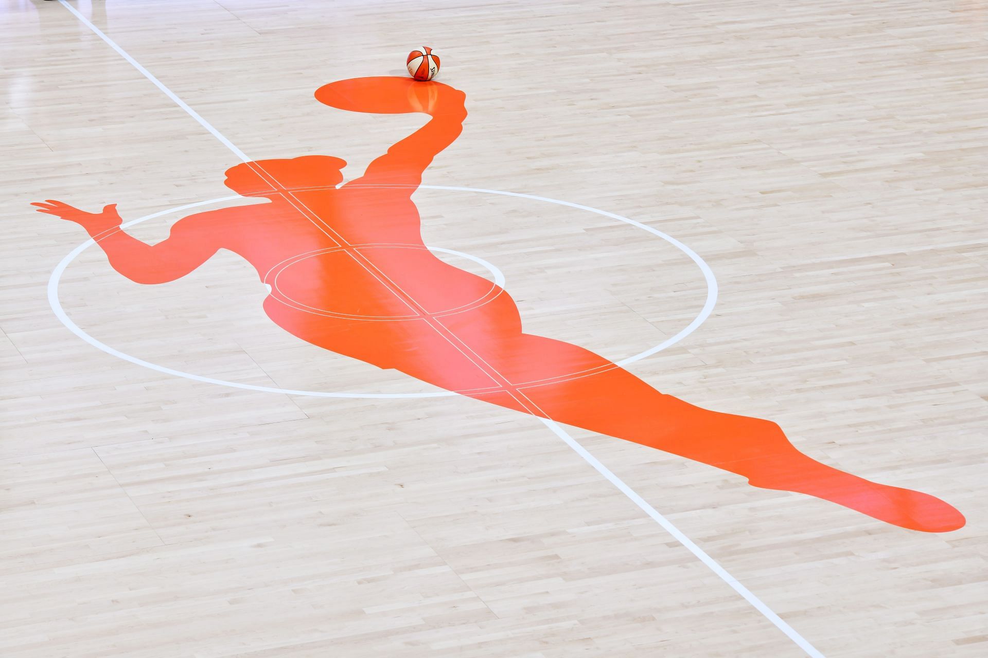 Phoenix Mercury v Chicago Sky - Source: Getty