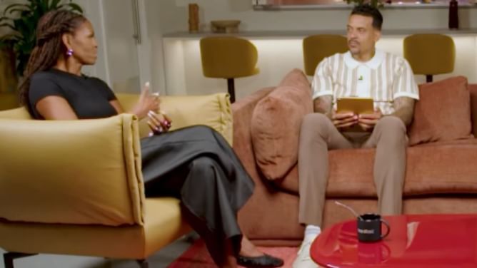 "It's ridiculous": Michelle Obama rips WNBA's treatment of legends like Candace Parker while discussing pay dispute
