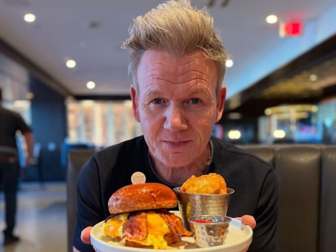 Gordon Ramsay's Secret Service : Why did the celebrity chef close a restaurant abruptly at lunch?