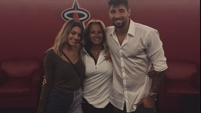 Nick Castellanos' sister Jackie enjoys boat life in baby blue bikini while celebrating anniversary with furry companion Ash