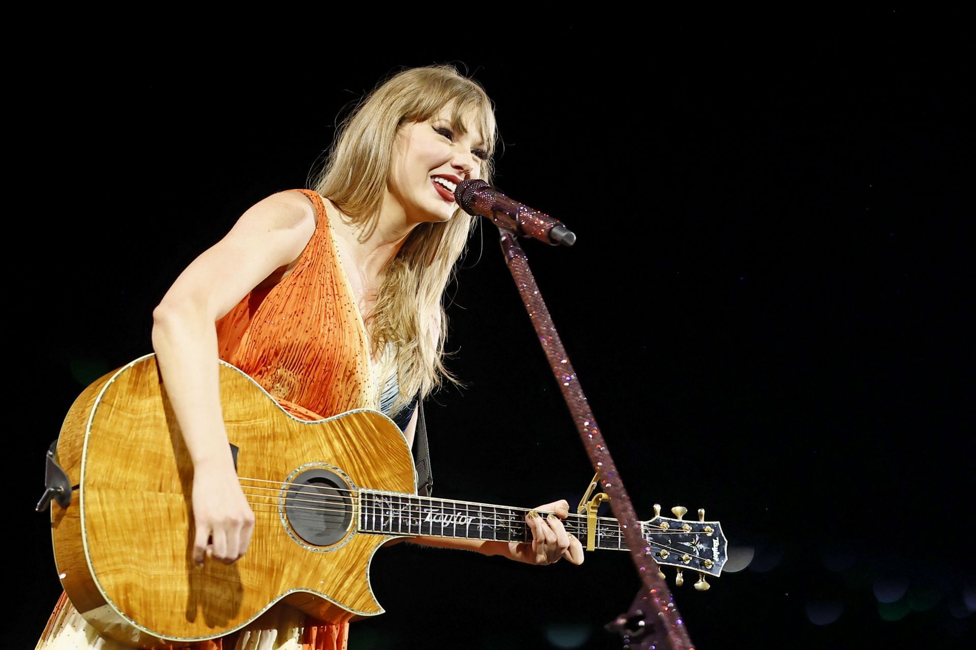 Taylor Swift | The Eras Tour - Toronto, ON (Image via Getty)