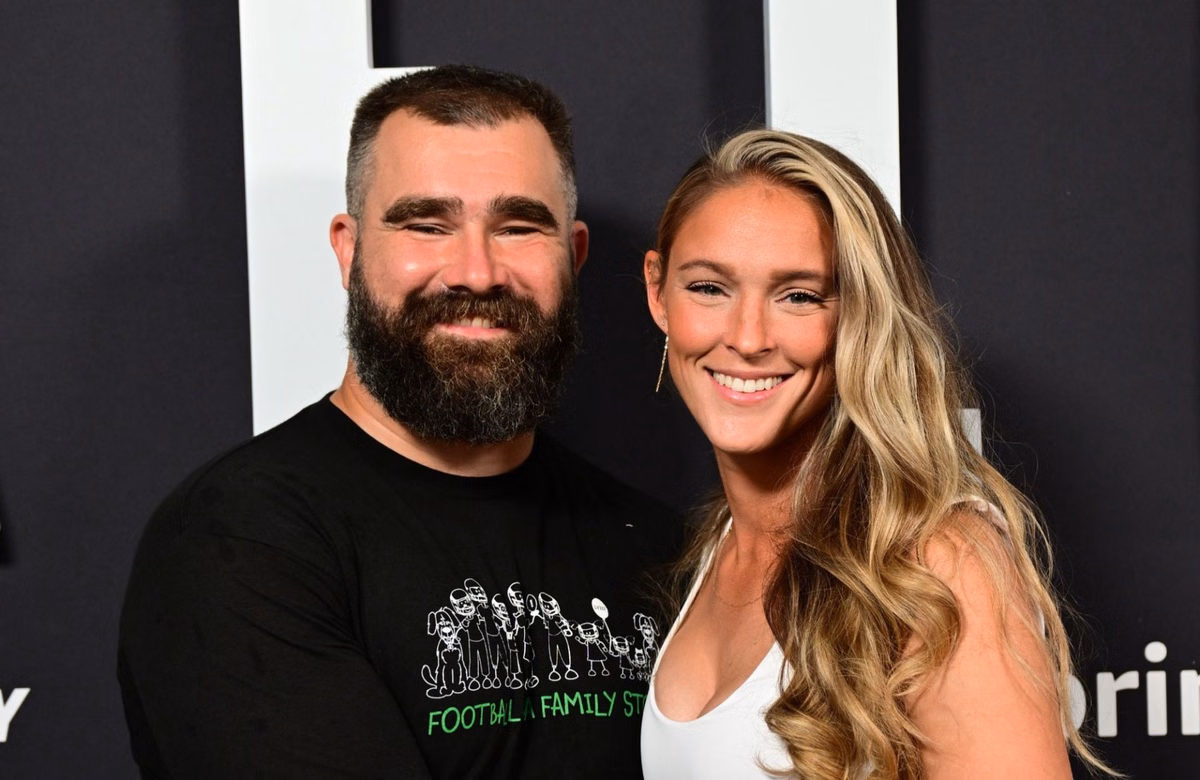 “Standing up for women's sports” - Jason Kelce’s wife Kylie sends motivational message to promote special cause at Gotham FC vs Washington Spirit