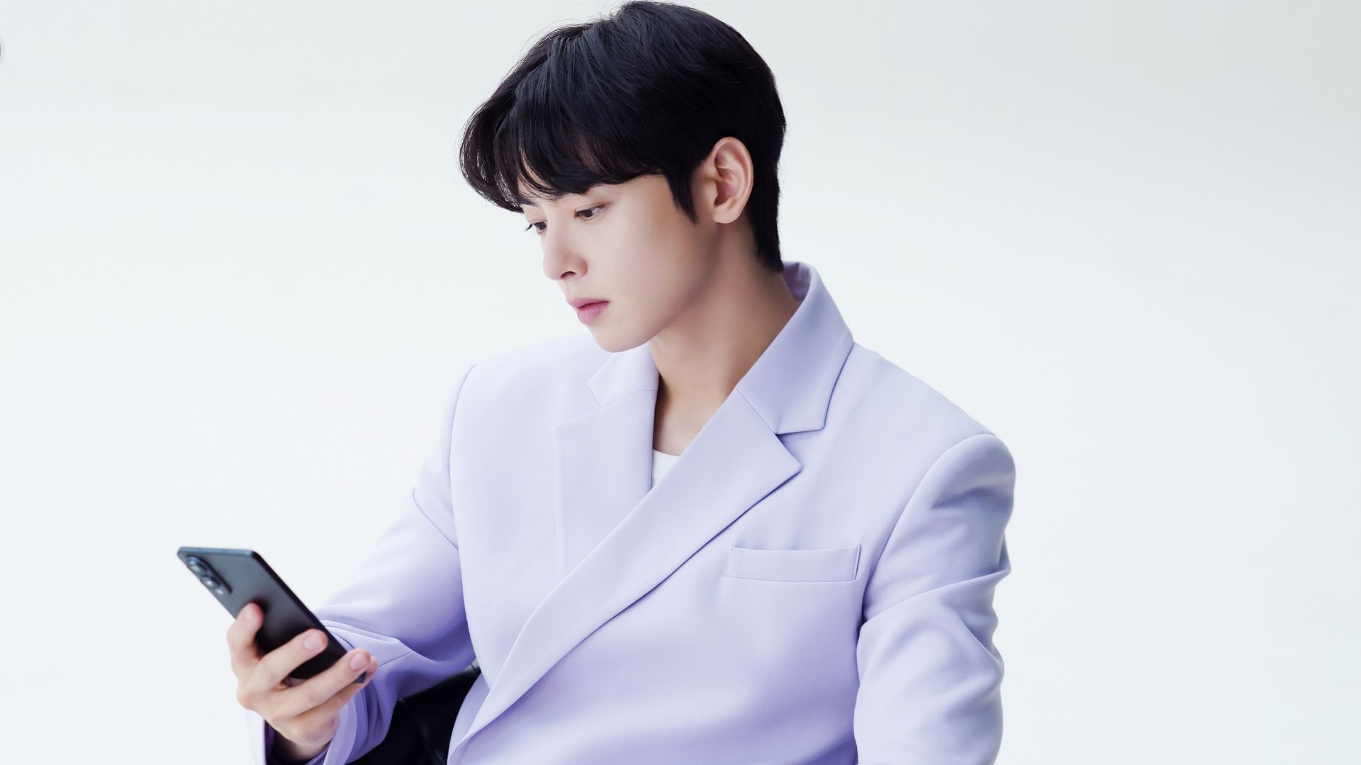 Cha Eun-woo (Image via X/@CHAEUNWOO_offcl)