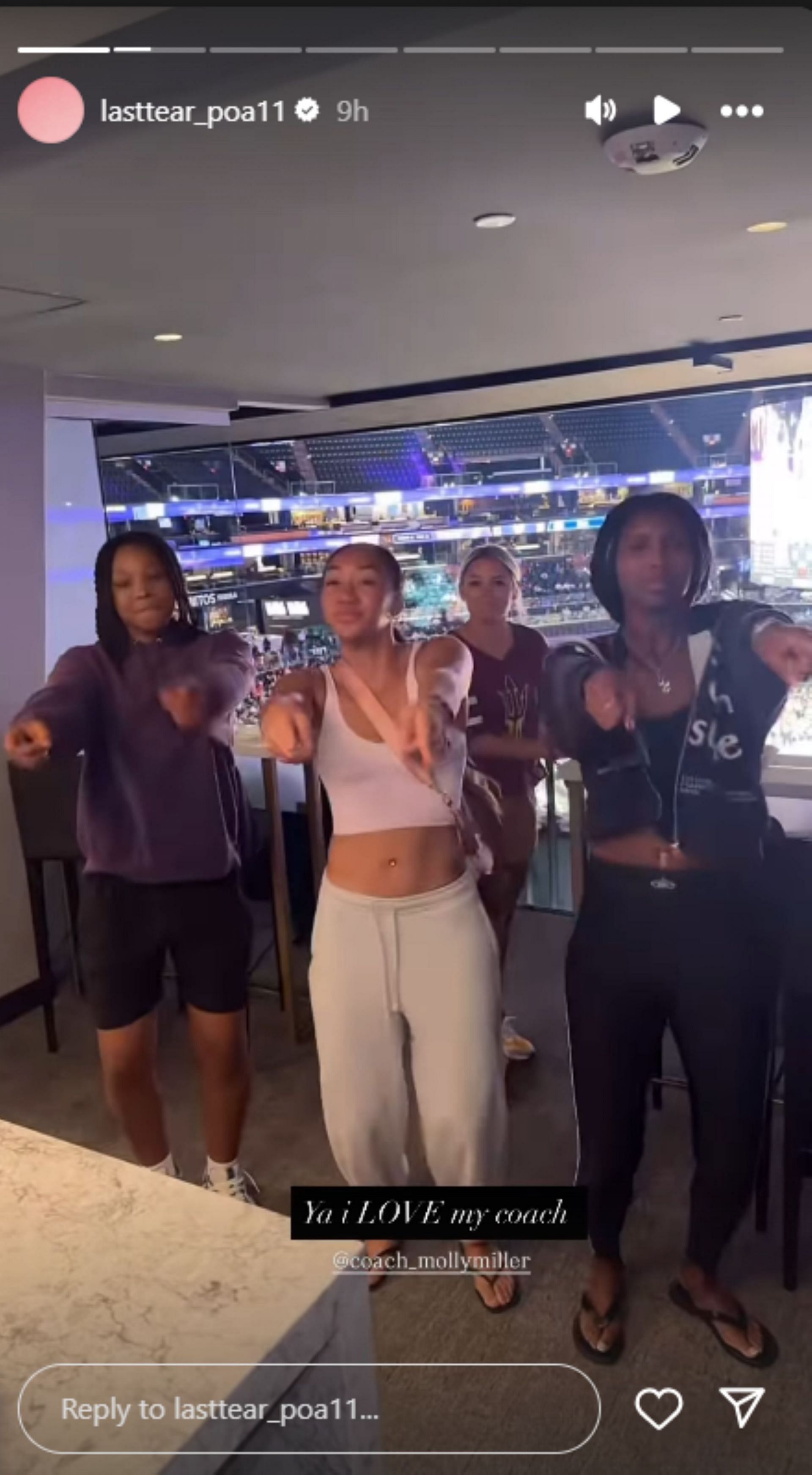 Arizona State commit Last-Tear Poa has goofy fun with her new head coach Molly Miller &amp; teammate (VIDEO) (Image via Instagram @lasttear_poa11)