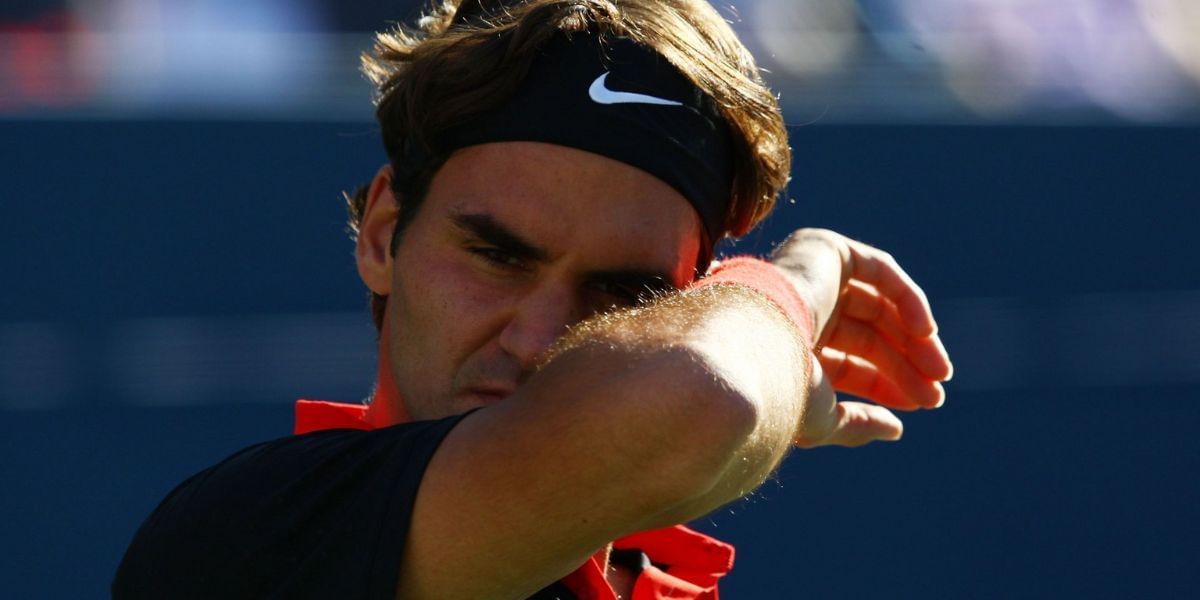 When Roger Federer lost his cool &amp; earned $1500 fine (Source: Getty)