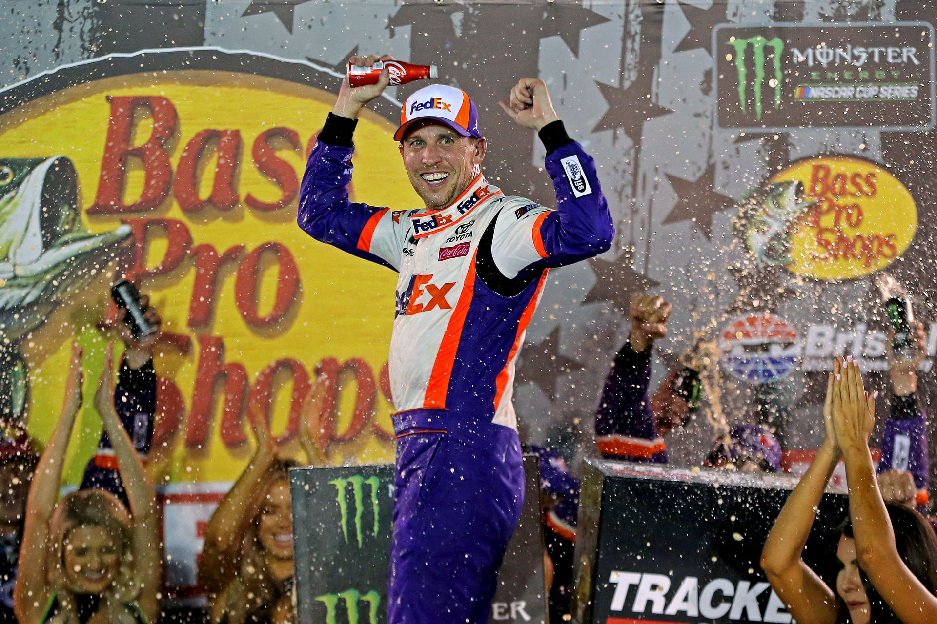 Denny Hamlin won the 2019 Bass Pro Shops NRA Night Race - Source: Imagn