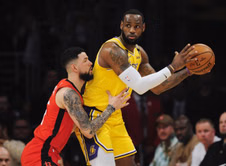 Suns announcer shrinks Austin Rivers for dissing LeBron James' "unsexy" scoring: "6,000 career points should be disqualified from discussing"