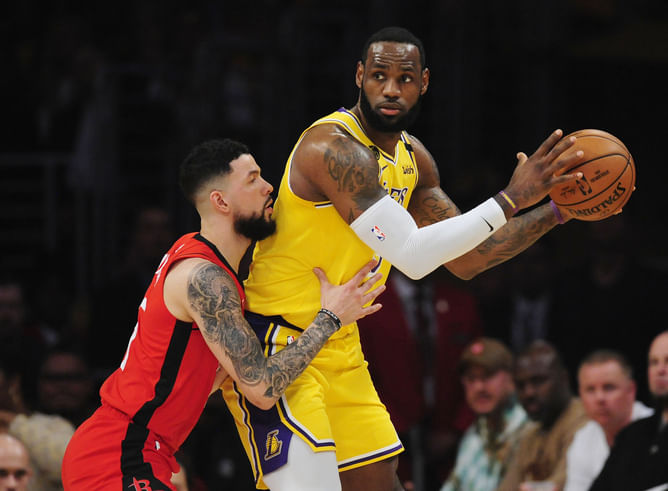 Suns announcer shrinks Austin Rivers for dissing LeBron James' "unsexy" scoring: "6,000 career points should be disqualified from discussing"