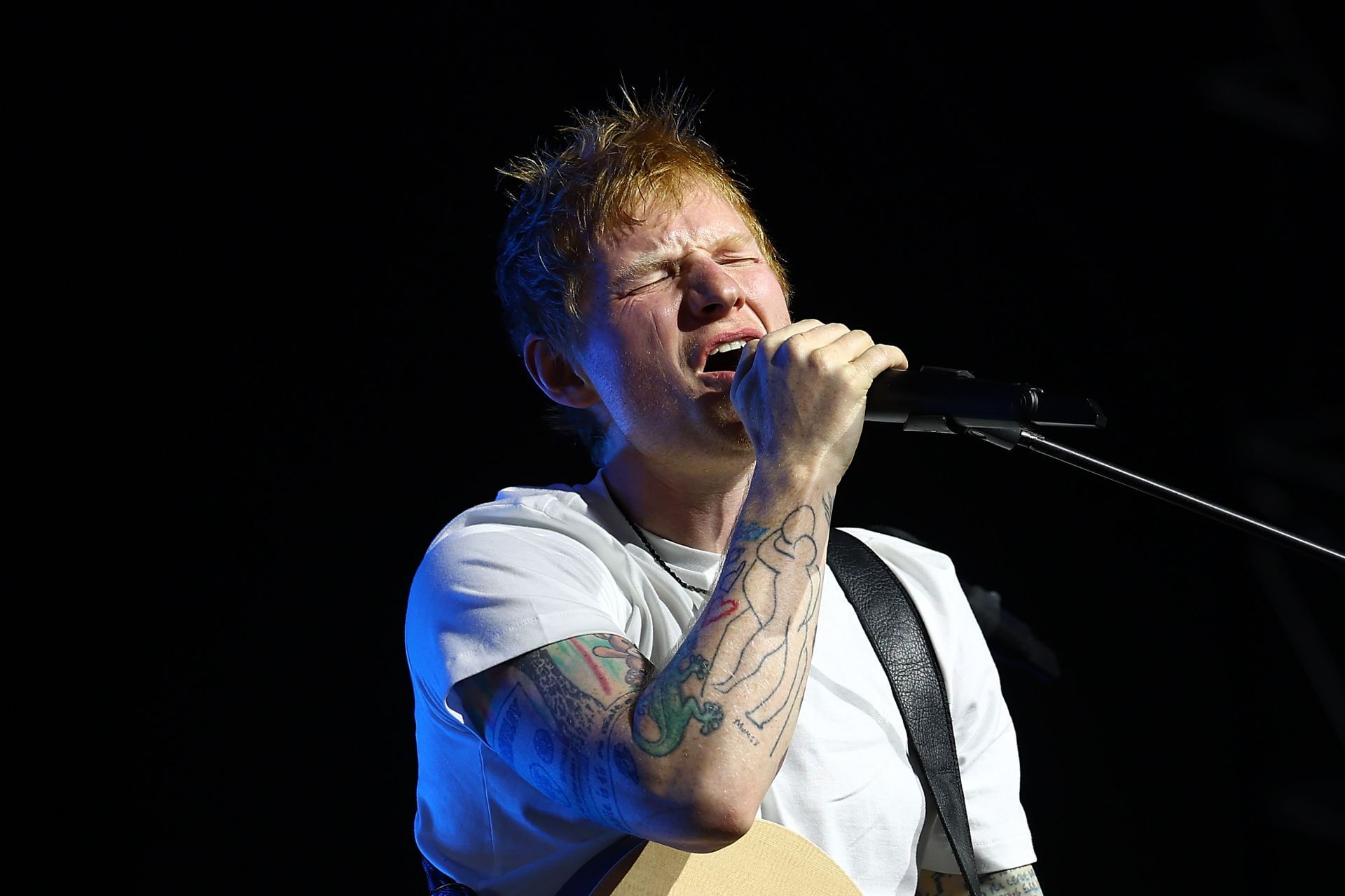 Ed Sheeran at the 2025 Coachella (Image via Arturo Holmes/Getty Images)