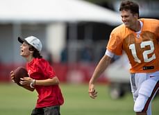 5 days after hinting at son's Michigan future, Tom Brady dons proud father hat on 48th birthday to showcase Jack's basketball skills