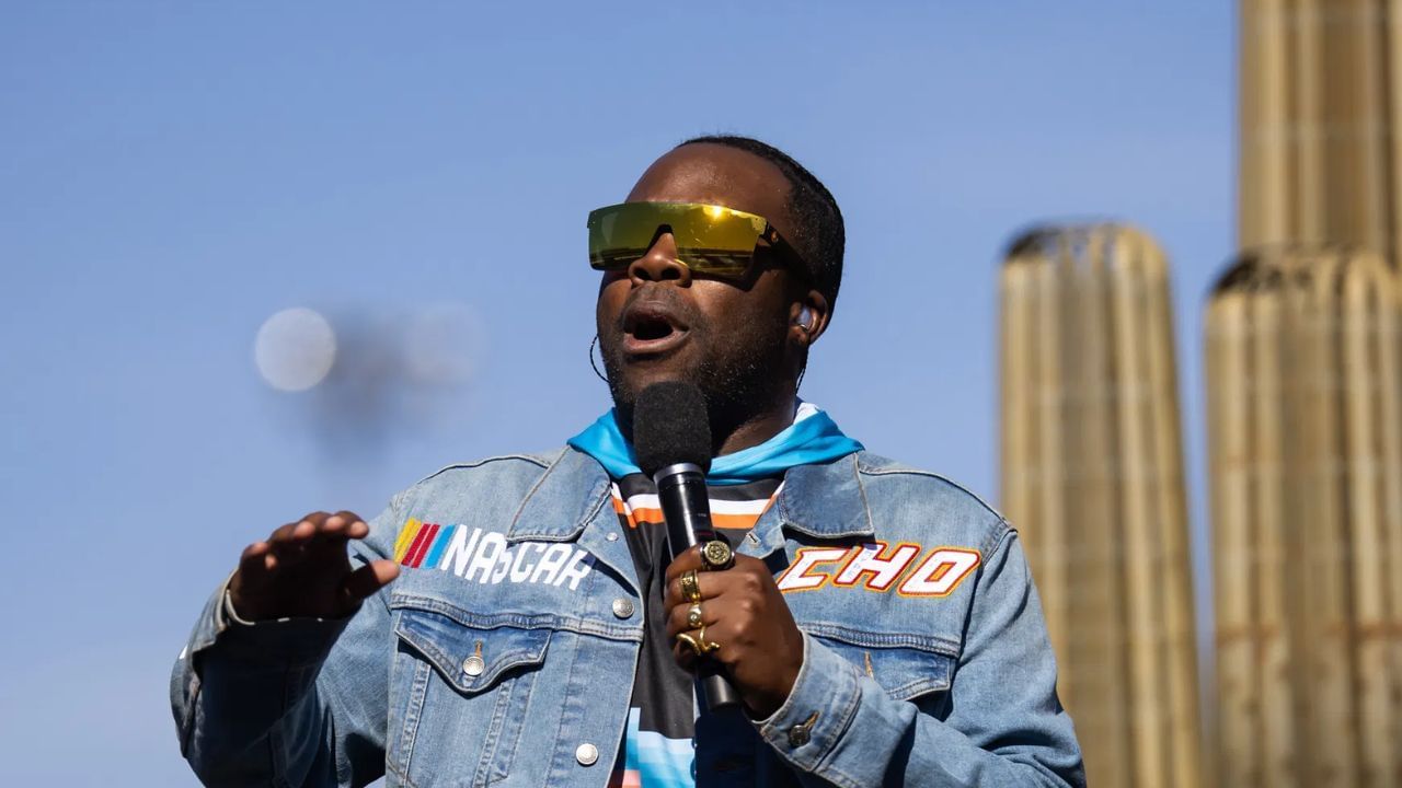 NASCAR Cup Series announcer Mamba Smith during the Championship Race at Phoenix Raceway on Nov 5, 2023. Image: Imagn