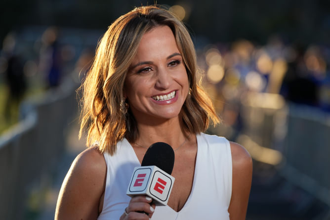 NFL insider rips fan for seemingly sexualizing Dianna Russini in viral picture with Jayden Daniels at Commanders training camp