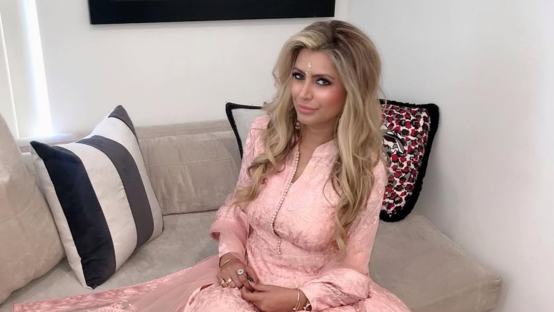 Jasveen Sangha (Image via Instagram/jasveen_s)