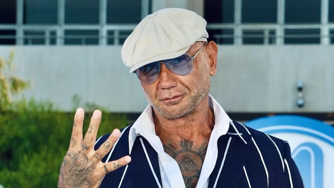 WWE legend Batista drops massive announcement