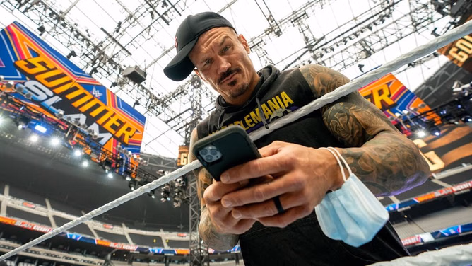 Randy Orton allegedly wants to finish his story with star who's no longer in WWE