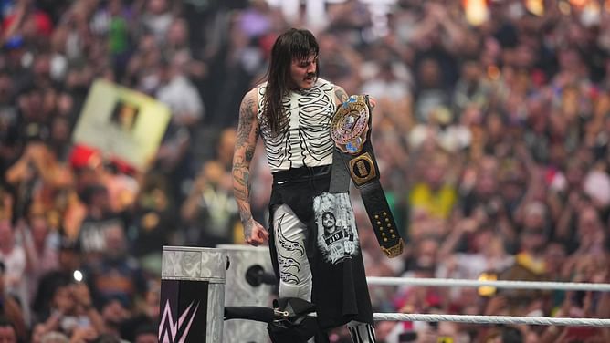 "For now" - 4-time champion teases challenging Dominik Mysterio for the WWE Intercontinental Championship after his SummerSlam win
