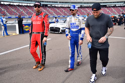 NASCAR insiders side with Ryan Blaney and Chase Briscoe in final four picks, both leaving the same HMS driver out of the picture