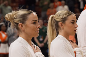 "We stick together": Ex-Miami star Haley Cavinder reacts to twin Hanna Cavinder's beachy snaps with her "girl gang" on IG
