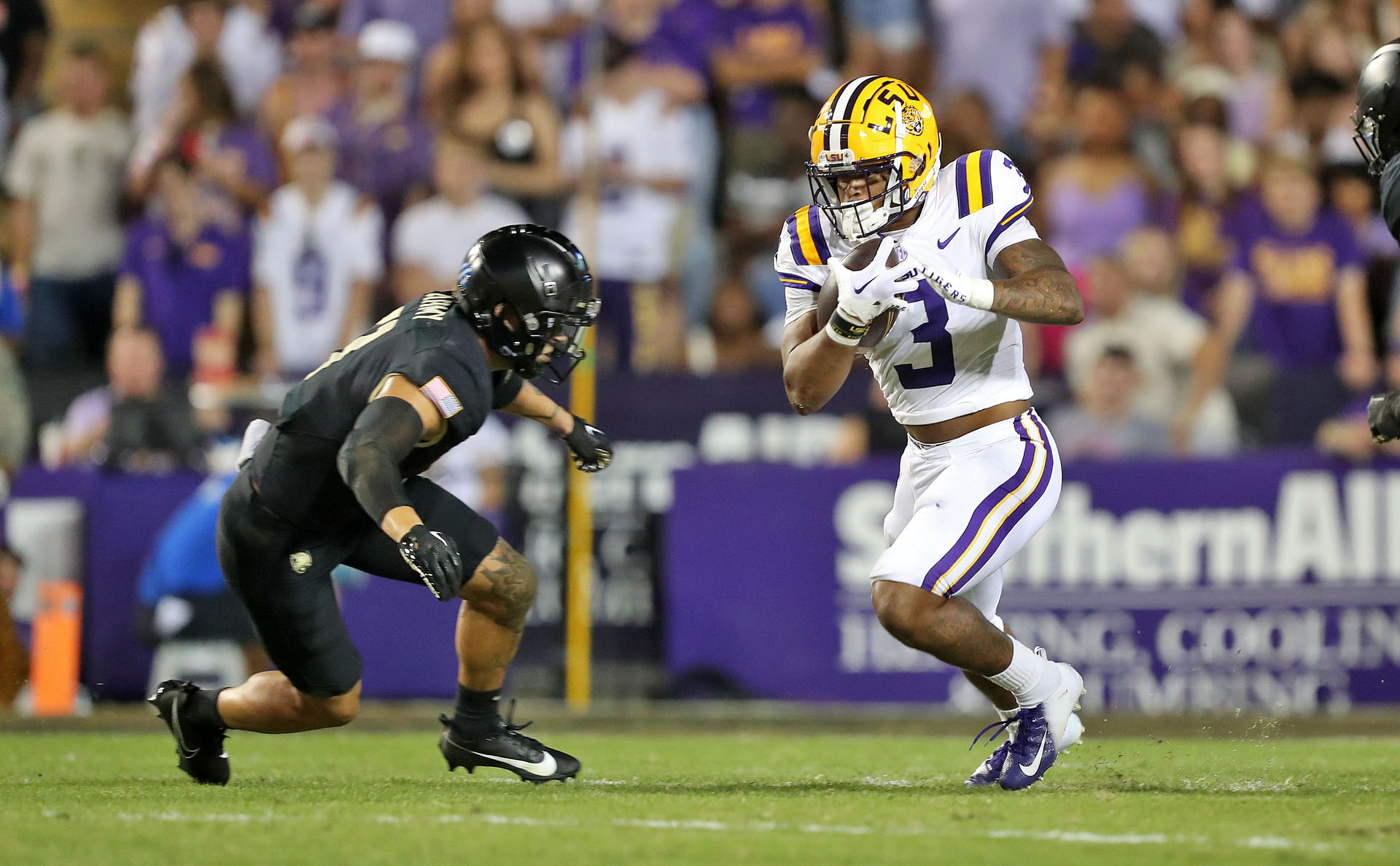 "What on earth kind of drill is this?": CFB fans speechless over Ole Miss RB Logan Diggs' wild build-up clip from practice