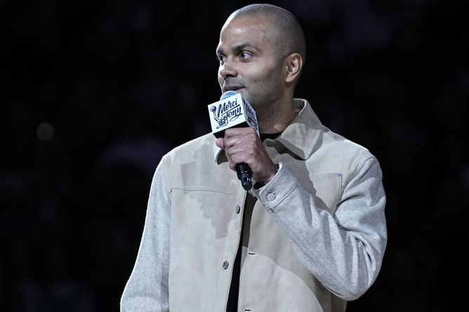 "Bro tryna be the next Ime Udoka" - Fans erupt as Tony Parker eyes coaching role on NBA team after HOF career on Spurs