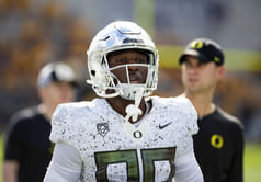 "Oregon is an absolute mess right now": CFB fans react as former 5-star recruit Jurrion Dickey reportedly gets suspended from Dan Lanning's team