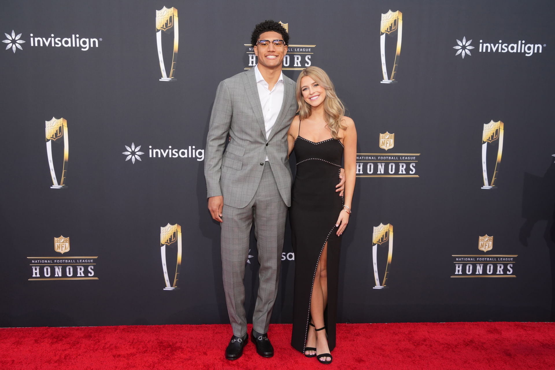 NFL: Super Bowl LVIII-NFL Honors Red Carpet - Source: Imagn
