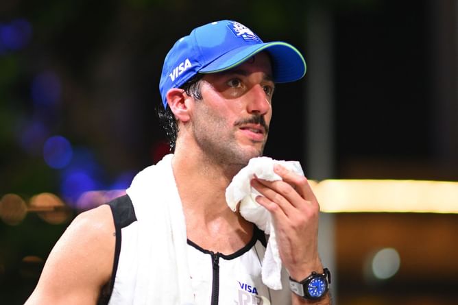 Daniel Ricciardo suffers injury after a motorbike incident in Australia