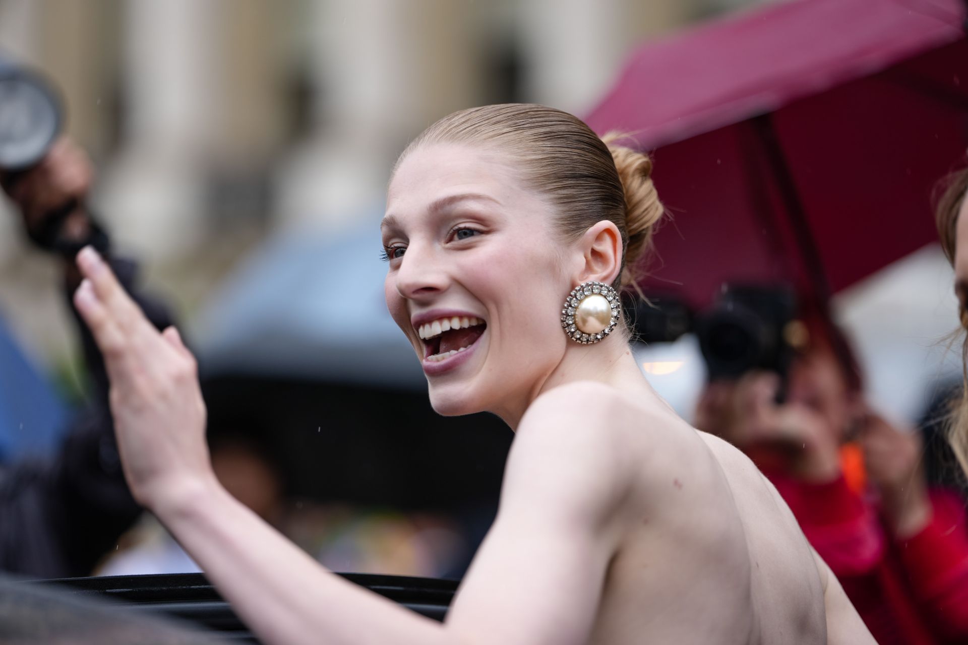 Street Style - Paris Fashion Week - Haute Couture Fall/Winter 2025/2026 - Day One - Source: Getty