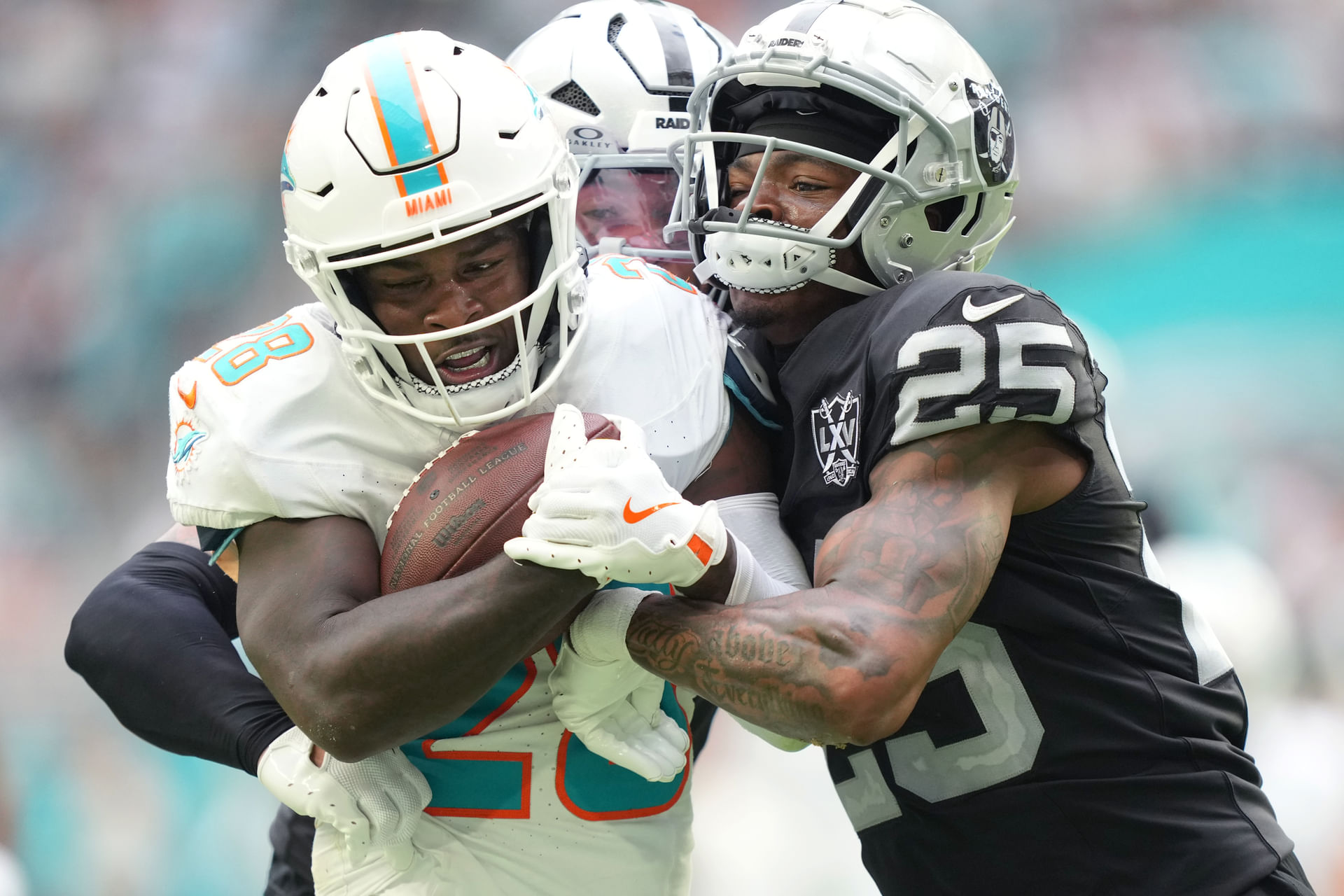 NFL: Las Vegas Raiders at Miami Dolphins - Source: Imagn