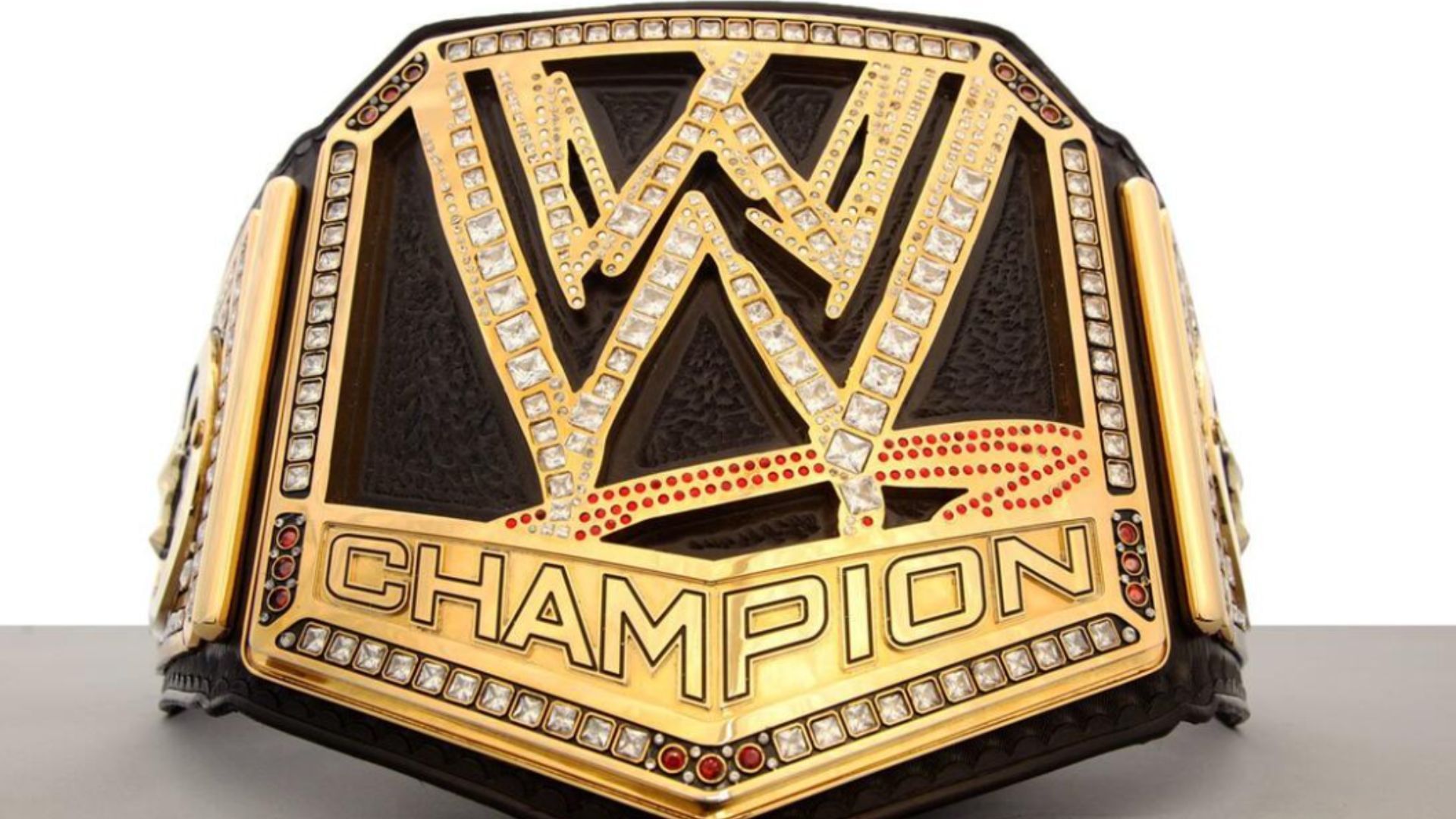A former WWE and AEW Champion did commentary at AEW