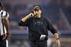 WATCH: Animated Matt Campbell fumes at refs for penalizing Iowa State during season opener against Kansas State