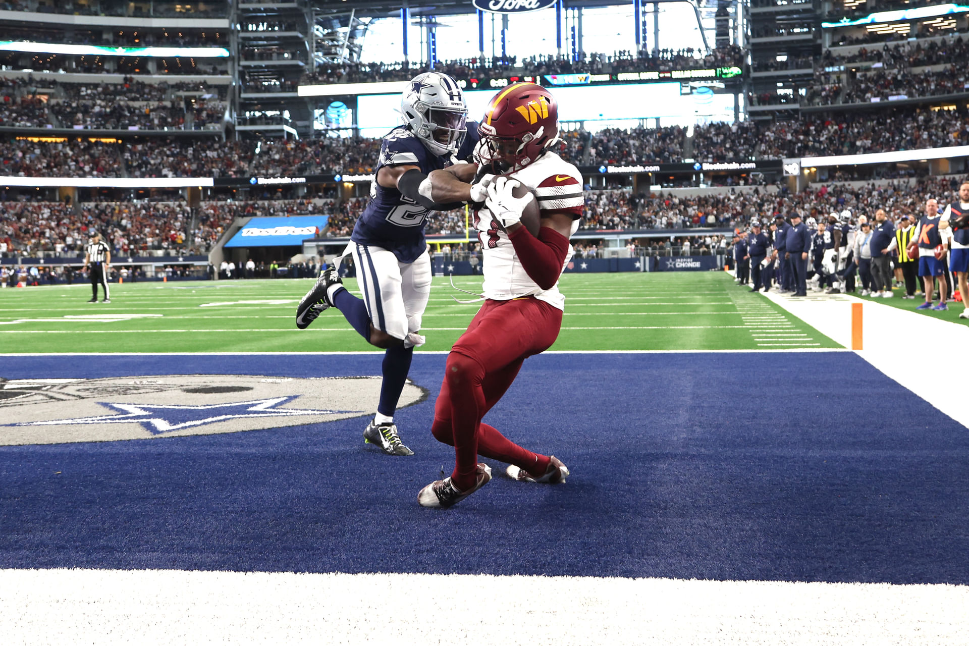 NFL: Washington Commanders at Dallas Cowboys - Source: Imagn