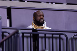 Shaquille O’Neal makes naked promise if $10,100,000,000 NFL franchise wins Super Bowl