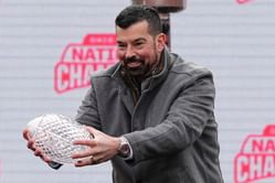 "5th straight loss incoming": Passionate Michigan fans troll Ryan Day over Ohio State HC's daunting experience post humiliating defeat