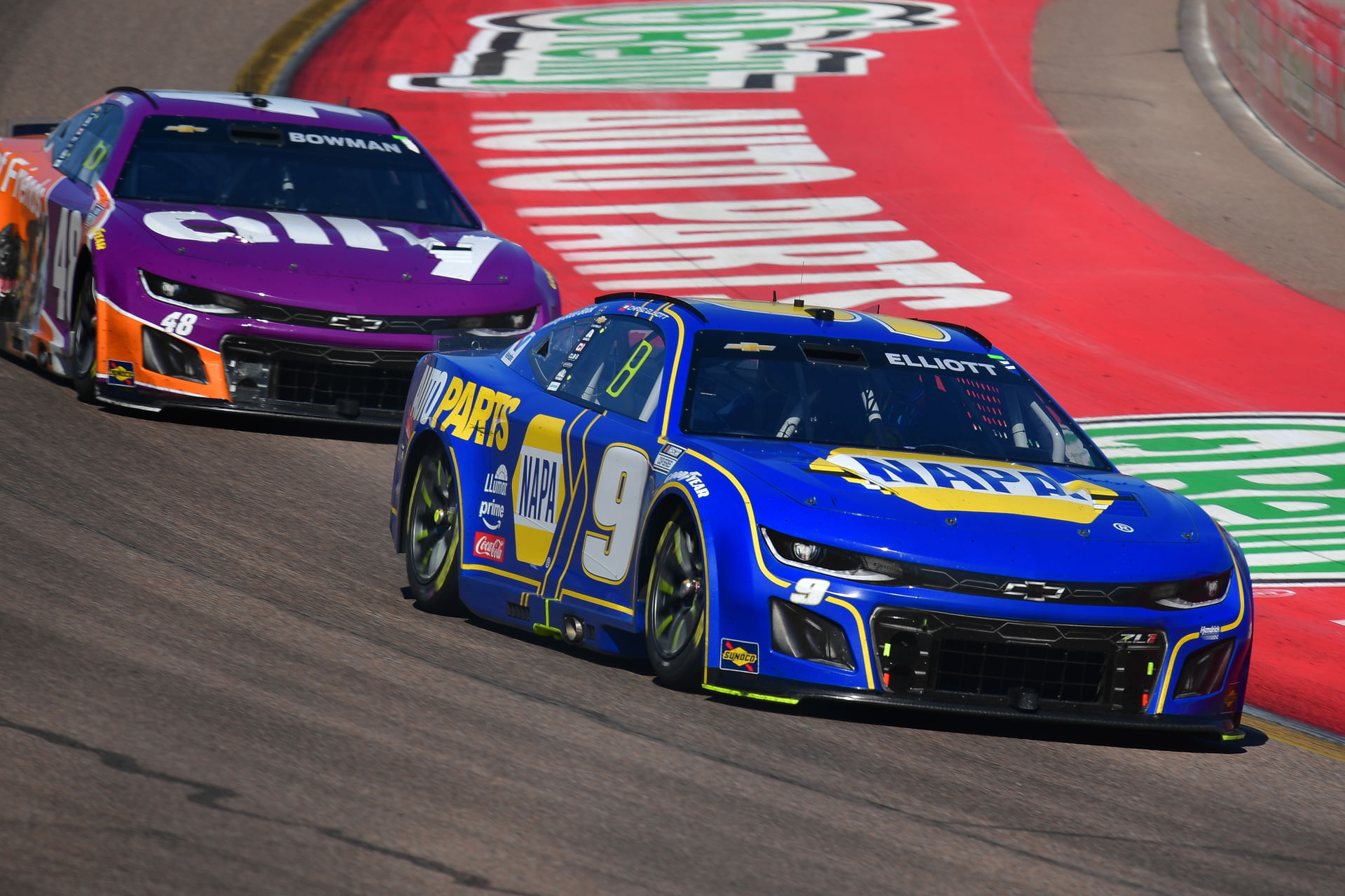 Chase Elliott (9) leads driver Alex Bowman (48) during the Shriners Children&rsquo;s 500 at Phoenix Raceway - Source: Imagn