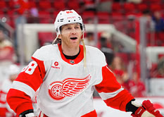 Ex-Blackhawks star Patrick Kane makes his thoughts clear on new HC Jeff Blashill - "He's going to be tough"