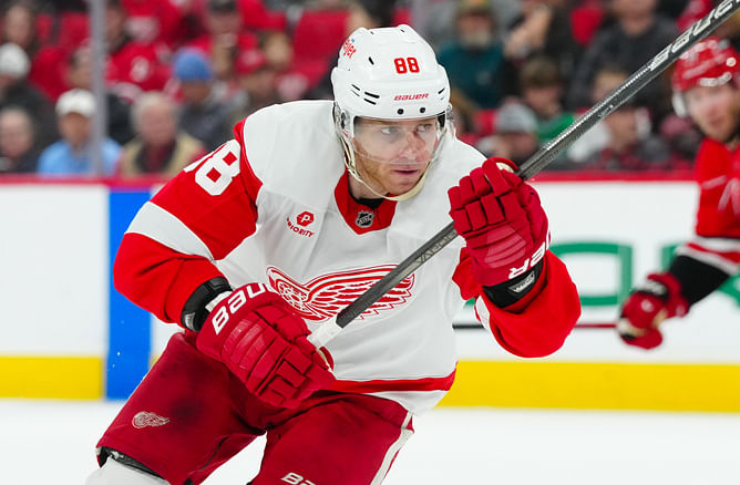 Back when Patrick Kane turned back the clock for Red Wings in an emotional Chicago return