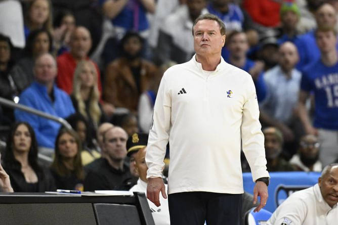 Bill Self receives stern warning on Kansas star Tre White heading into next season: "Not a great shooter"