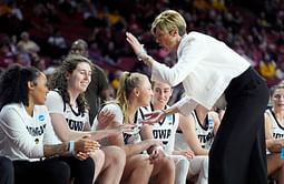 PIC: Iowa HC Jan Jensen poses with former stars Kate Martin, Megan Gustafson and ex-coach Lisa Bluder