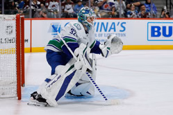 3 Vancouver Canucks players who could regress in 2025-26 season ft. Kevin Lankinen