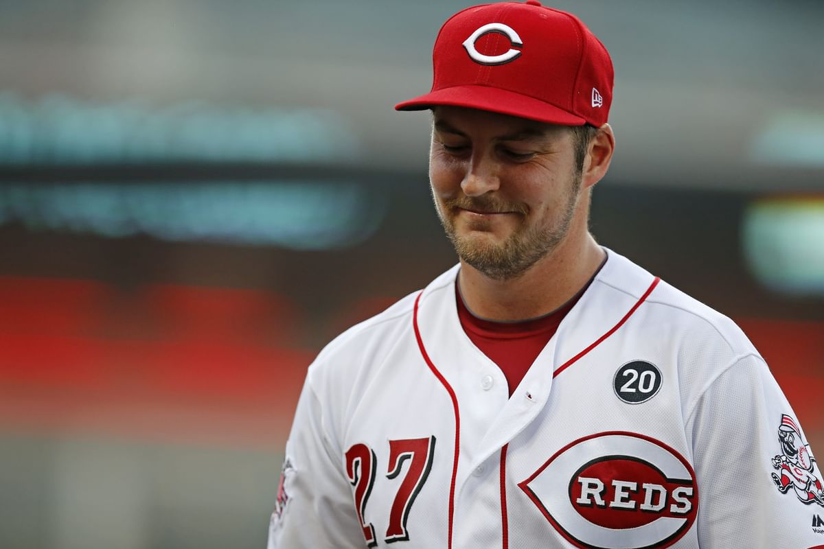 "Mini Trevor Bauer" - MLB fans lose it over little leaguer going viral after warning batter of fastball, followed by epic staredown
