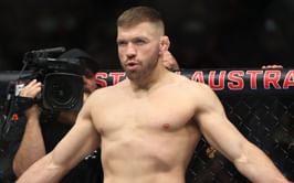 UFC legend advises Dricus du Plessis to change weight divisions after brutal loss to Khamzat Chimaev: "Shouldn’t even say the word 'Re' or 'Match'"