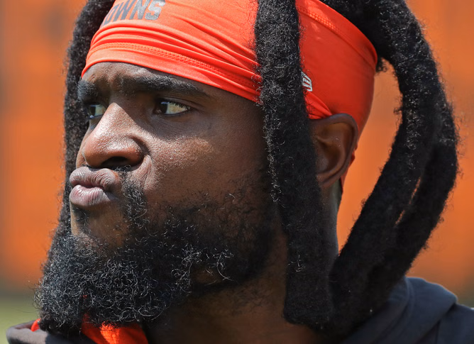 Diontae Johnson sends 4-word message as Browns release $1,170,000-worth veteran WR on NFL Cutdown Day