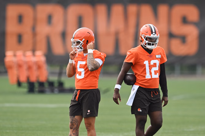 "He got thrown to the wolves" - Ex-NFL scout reacts to Dillon Gabriel's shaky debut vs. Eagles 1 week after Shedeur Sanders' impressive performance