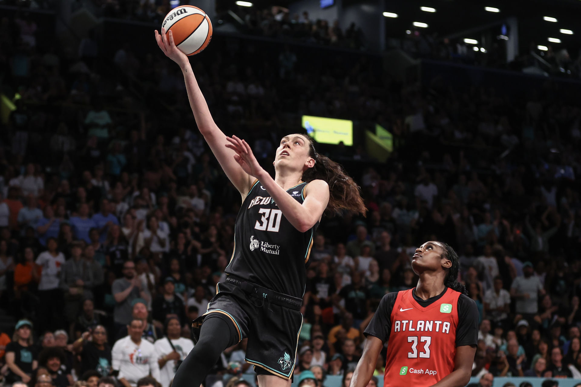 Is Breanna Stewart playing tonight against Atlanta Dream? Latest on New York Liberty forward