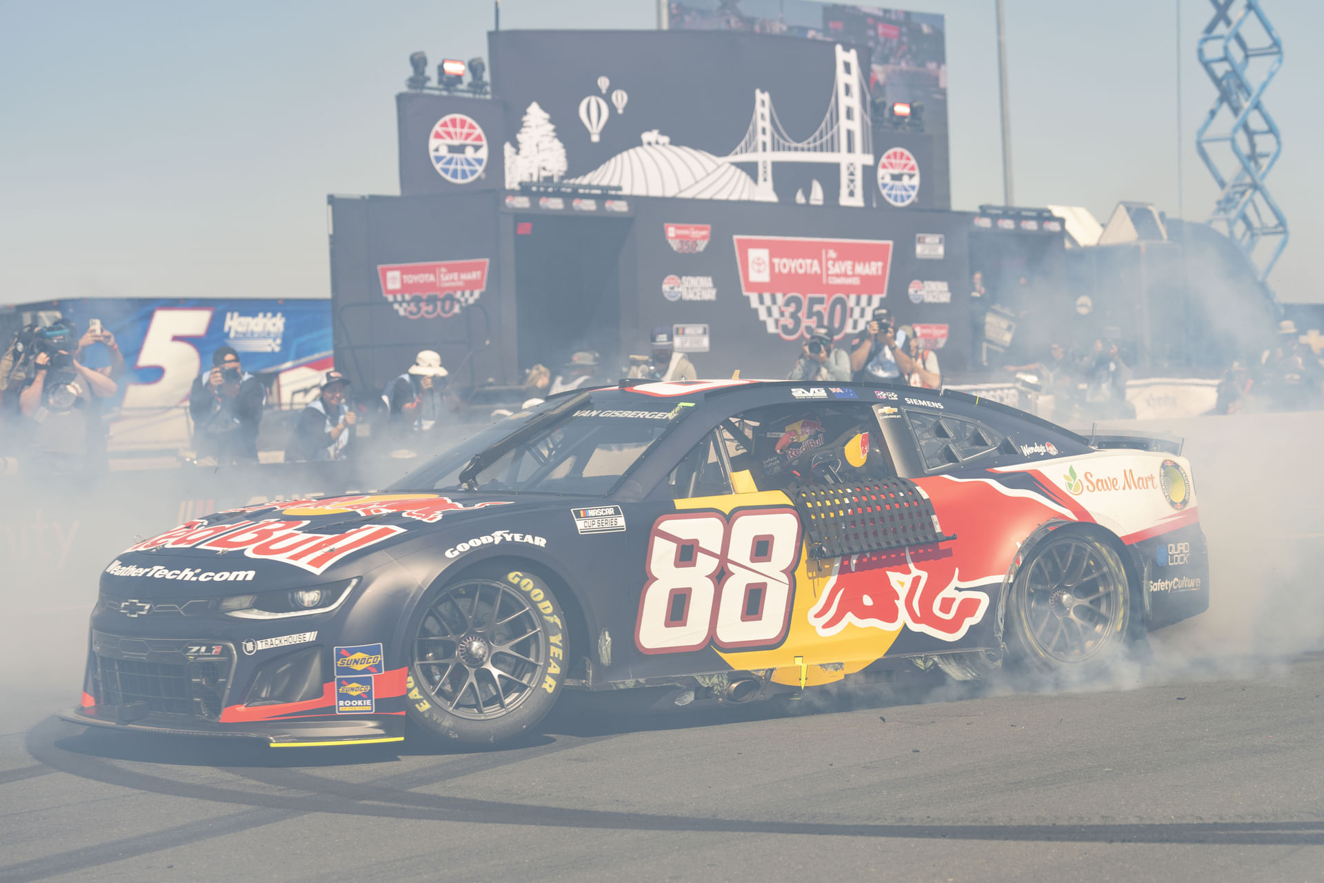 Shane van Gisbergen drives the #88 Chevrolet Camaro for Trackhouse Racing - Source: Imagn