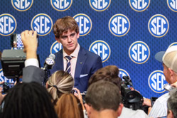 "If his last name wasn't Manning, I doubt he would be the Heisman favorite": CFB insider issues blunt Arch Manning assessment